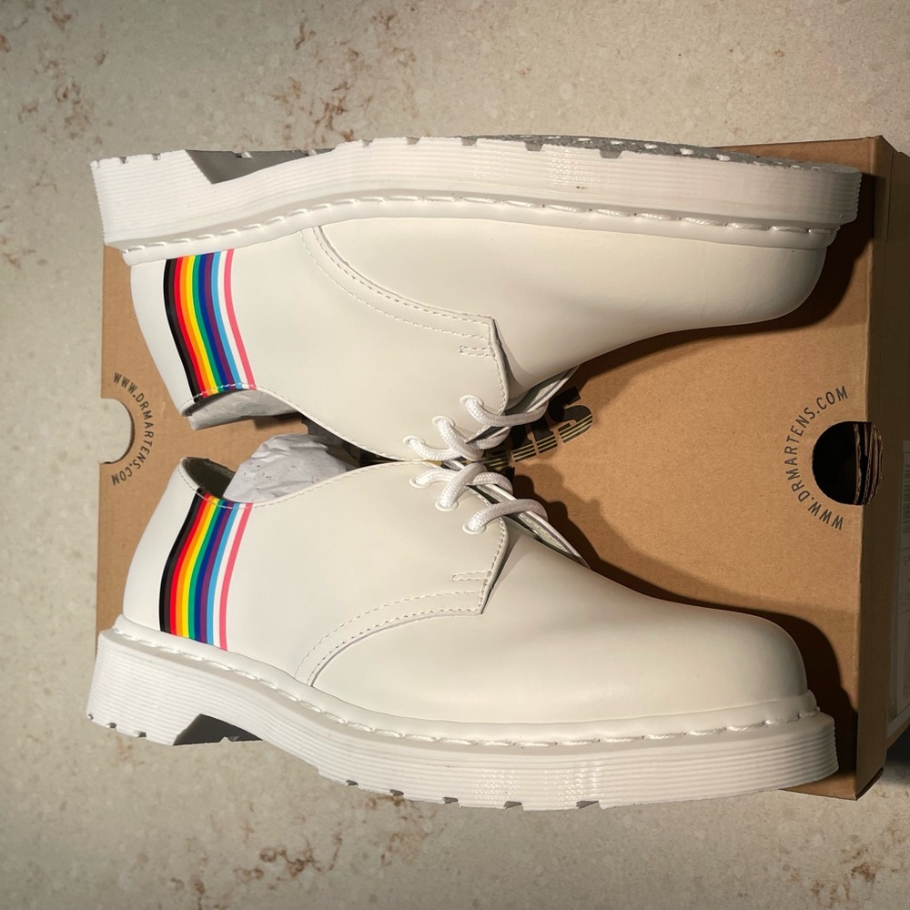 NEW Dr Martens 1461 White Leather Pride Core Shoes Ladies 9 Men 8 - Picture 5 of 10